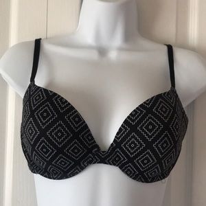 Victoria’s secret padded bra.